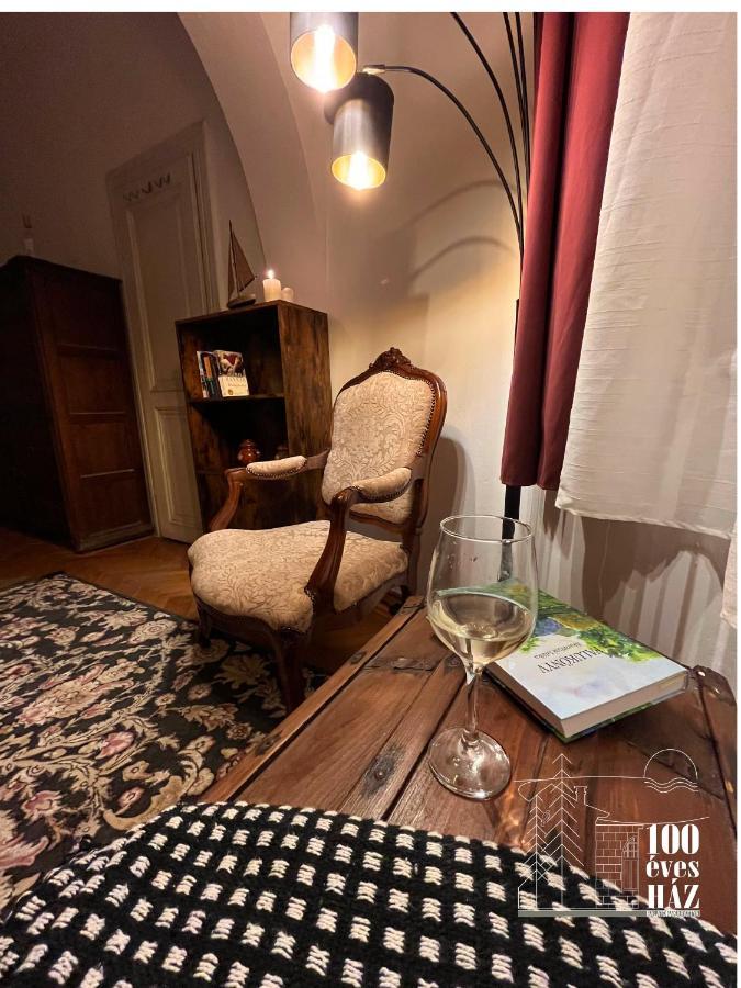 100 Eves Haz Villa Balatonakarattya Exterior photo